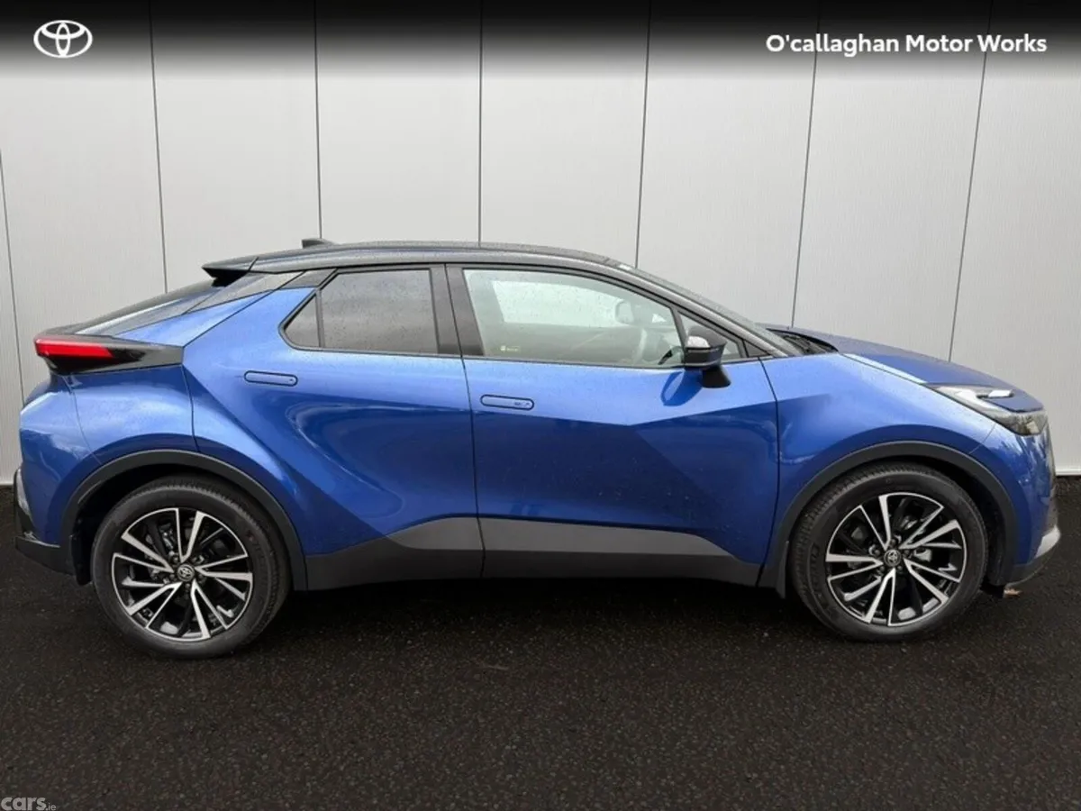 Toyota C-HR SUV, Petrol Hybrid, 2026, Blue