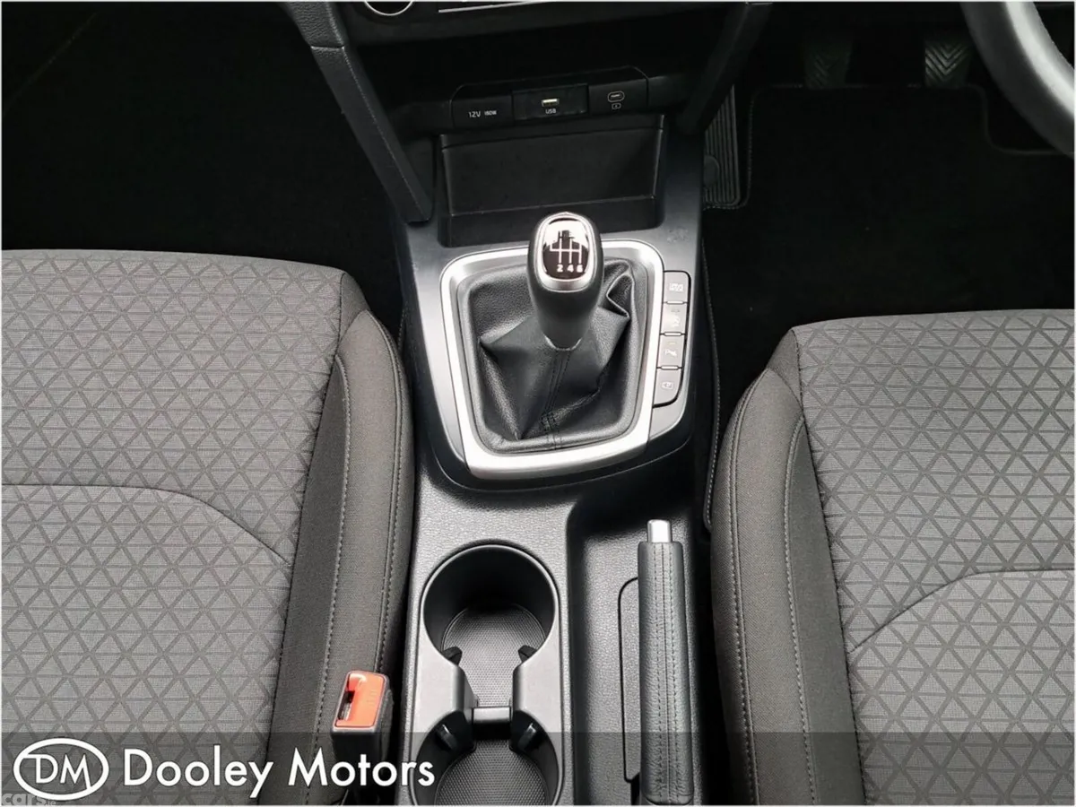 Kia Ceed Hatchback, Diesel Hybrid, 2024, Black