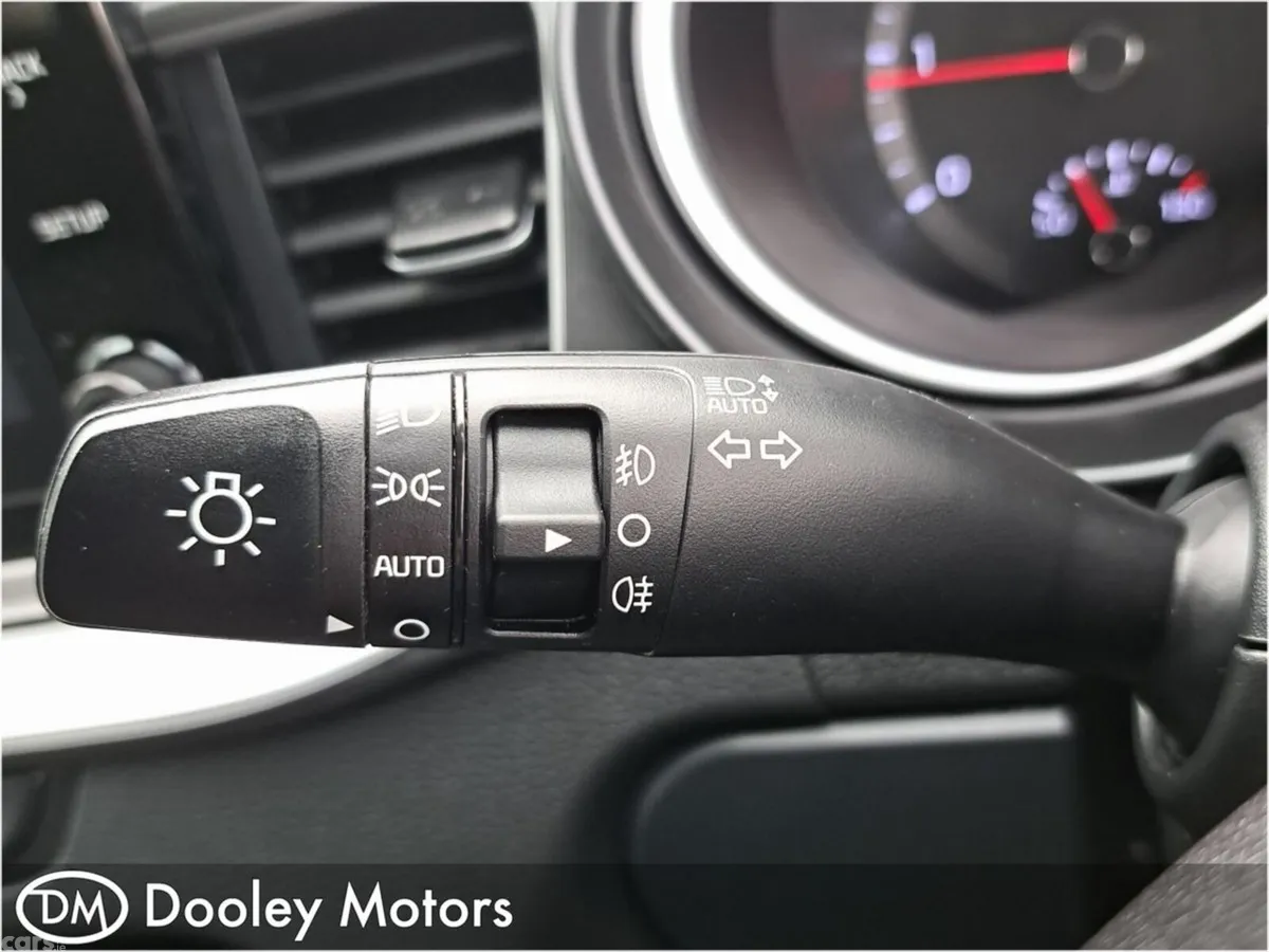 Kia Ceed Hatchback, Diesel Hybrid, 2024, Black