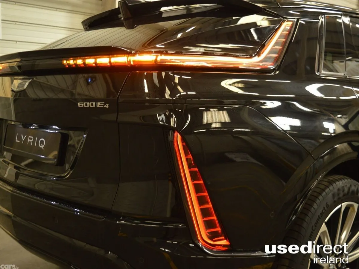 Cadillac Lyriq Hatchback, Electric, 2026, Black