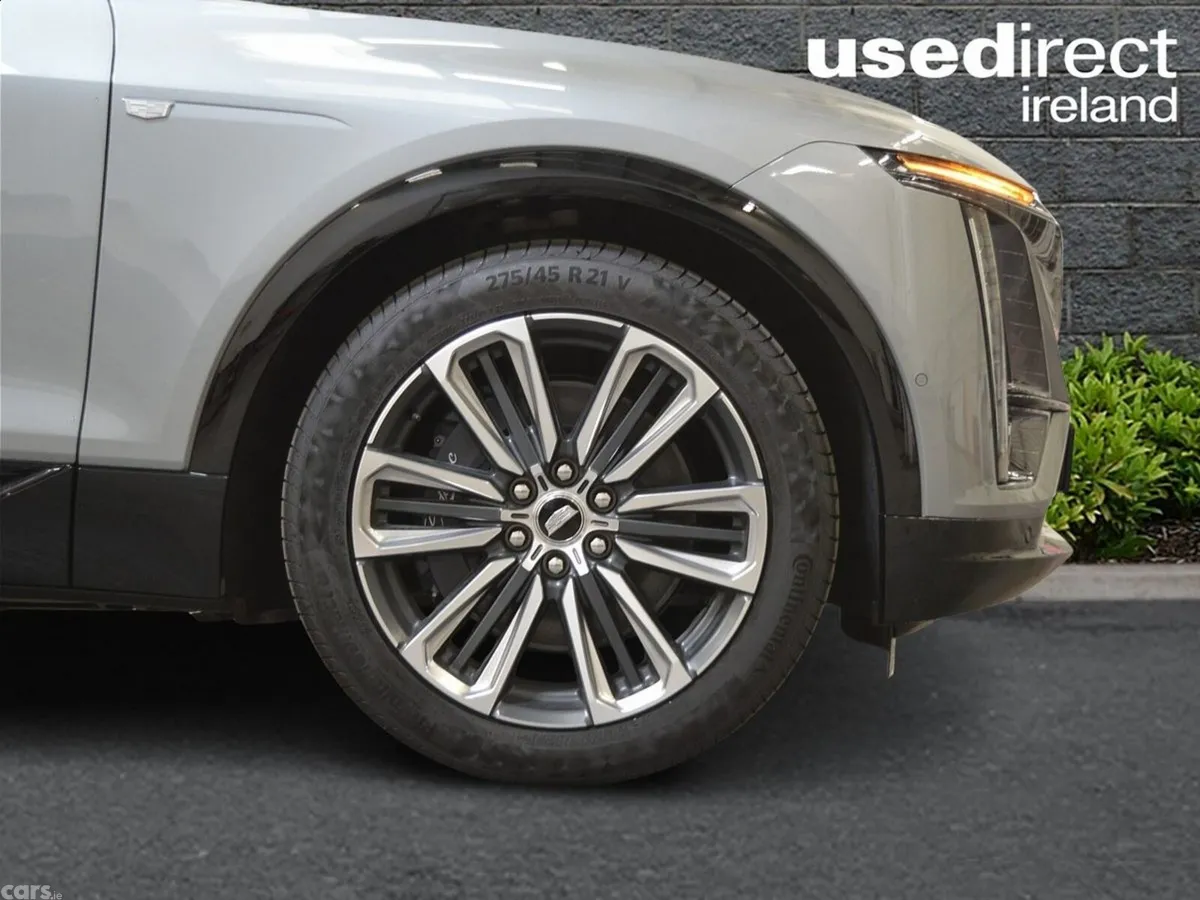 Cadillac Lyriq Hatchback, Electric, 2026, Silver
