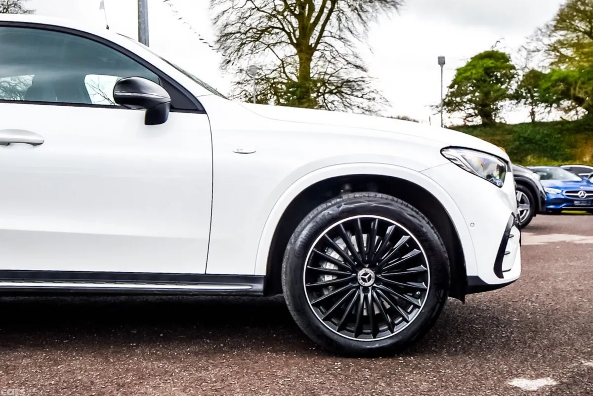 Mercedes-Benz GLC SUV, Diesel Plug-in Hybrid, 2025, White
