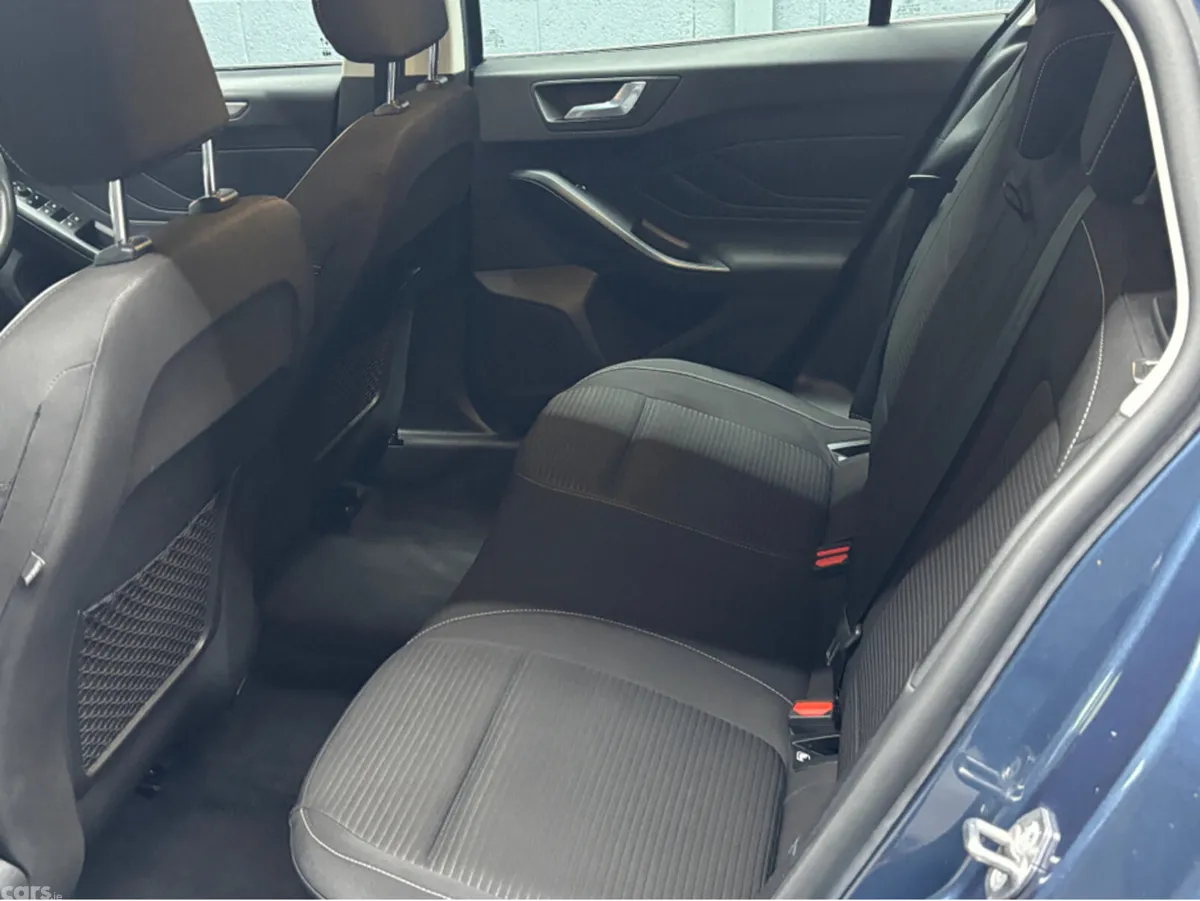 Ford Focus Estate, Petrol, 2023, Blue