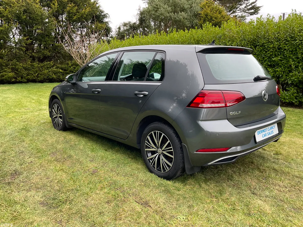 Volkswagen Golf Hatchback, Diesel, 2018, Grey