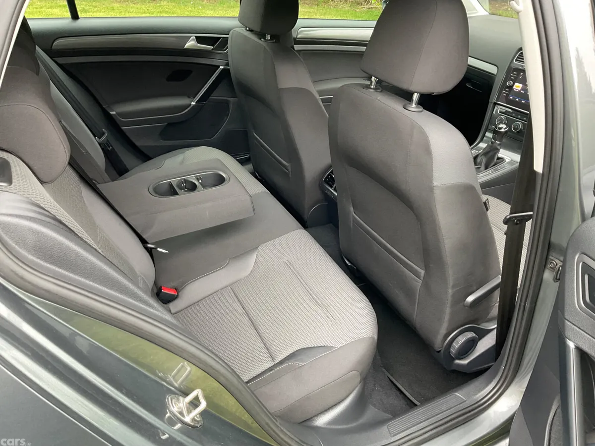 Volkswagen Golf Hatchback, Diesel, 2018, Grey