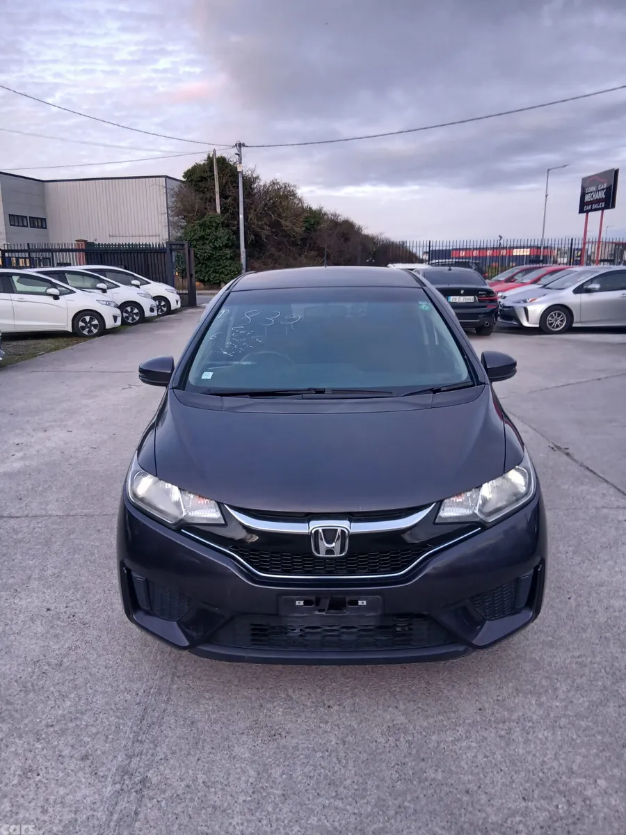 Honda Fit Hatchback, Petrol Hybrid, 2017, White