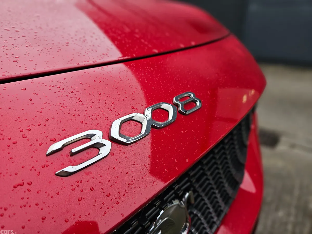 Peugeot 3008 MPV, Diesel, 2024, Red