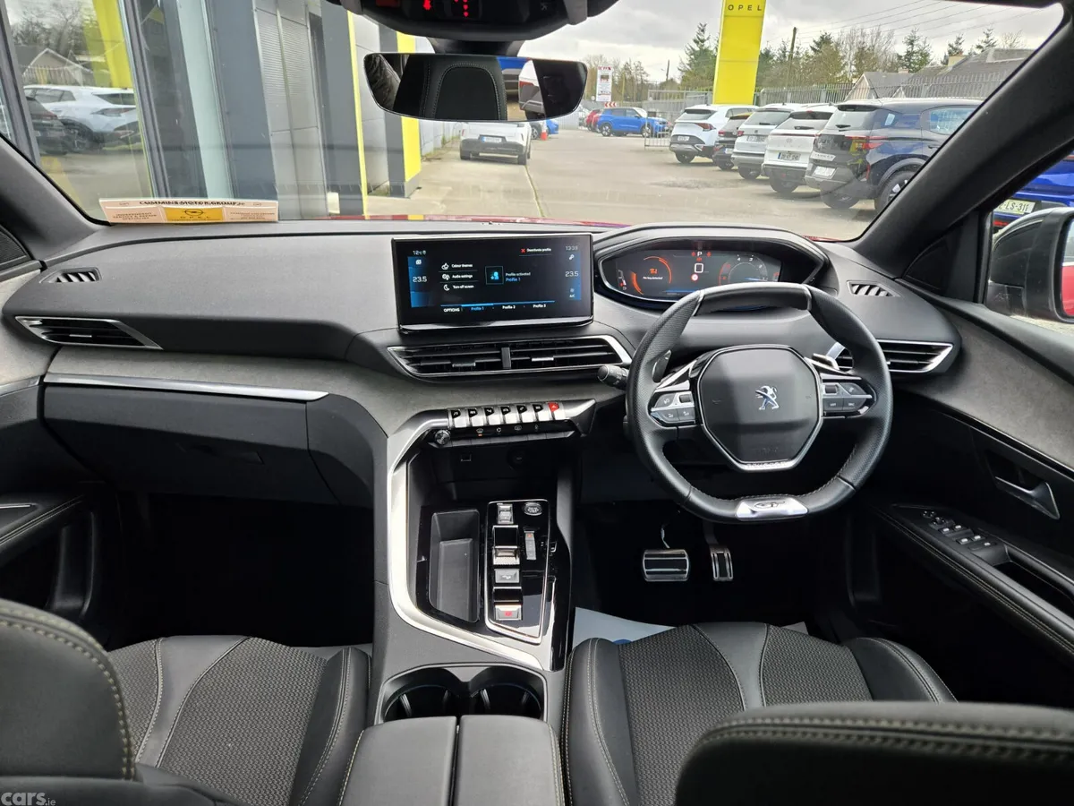 Peugeot 3008 MPV, Diesel, 2024, Red