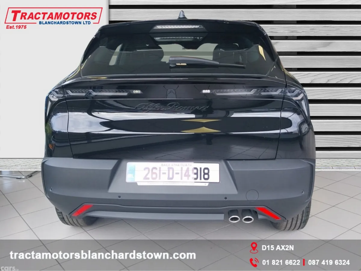 Alfa Romeo Junior Hatchback, Petrol Hybrid, 2026, Black