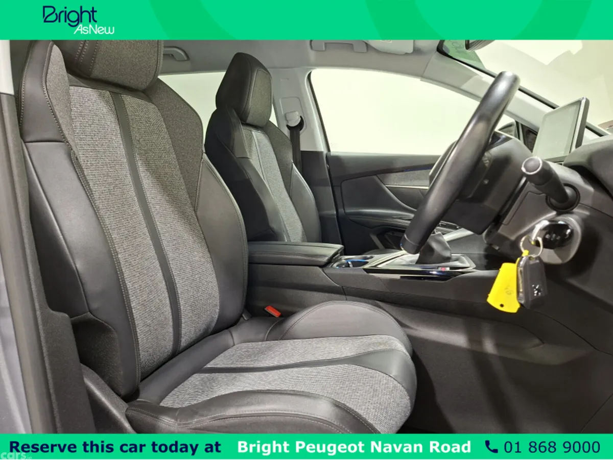 Peugeot 5008 MPV, Diesel, 2020, Grey