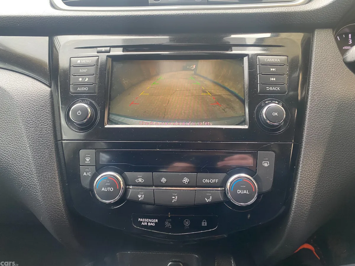 Nissan Qashqai MPV, Diesel, 2019, Grey