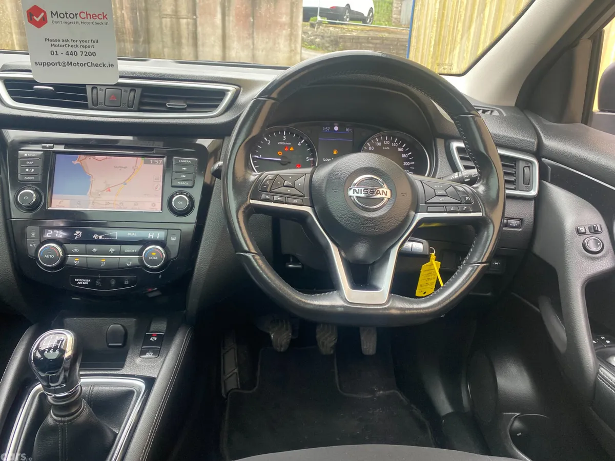 Nissan Qashqai MPV, Diesel, 2019, Grey