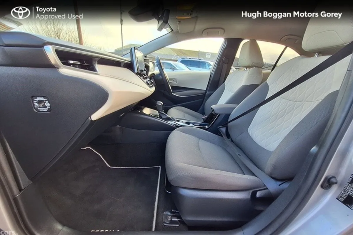 Toyota Corolla Saloon, Petrol Hybrid, 2022, Grey