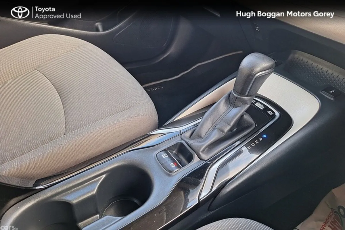 Toyota Corolla Saloon, Petrol Hybrid, 2022, Grey