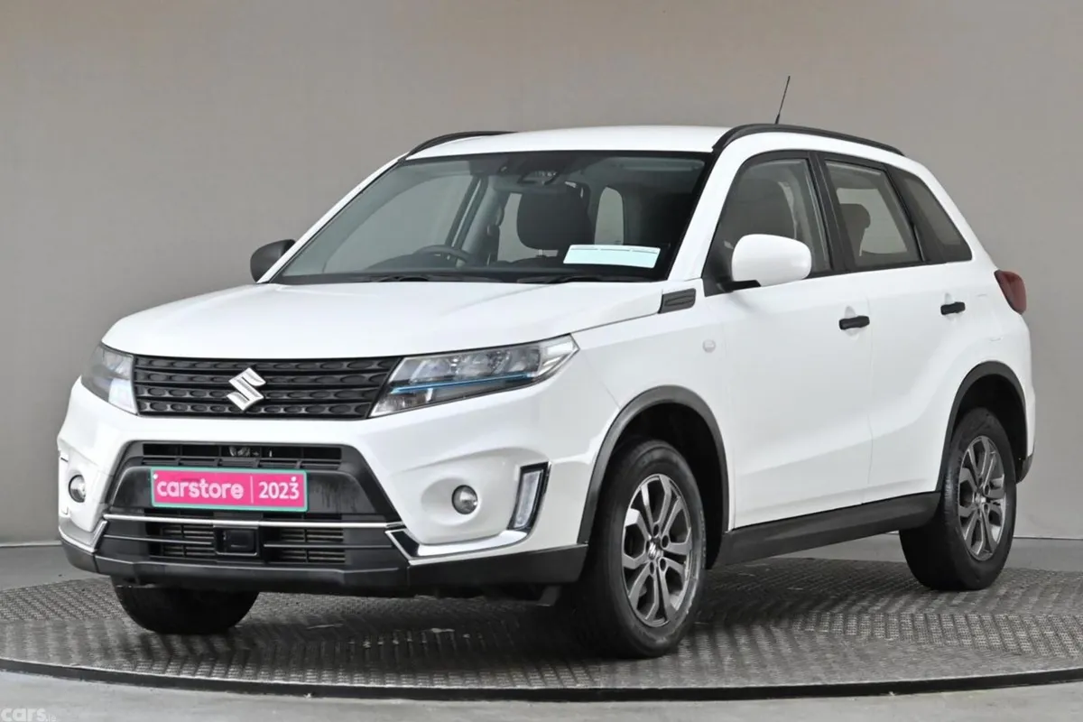 Suzuki Vitara SUV, Petrol Hybrid, 2023, White