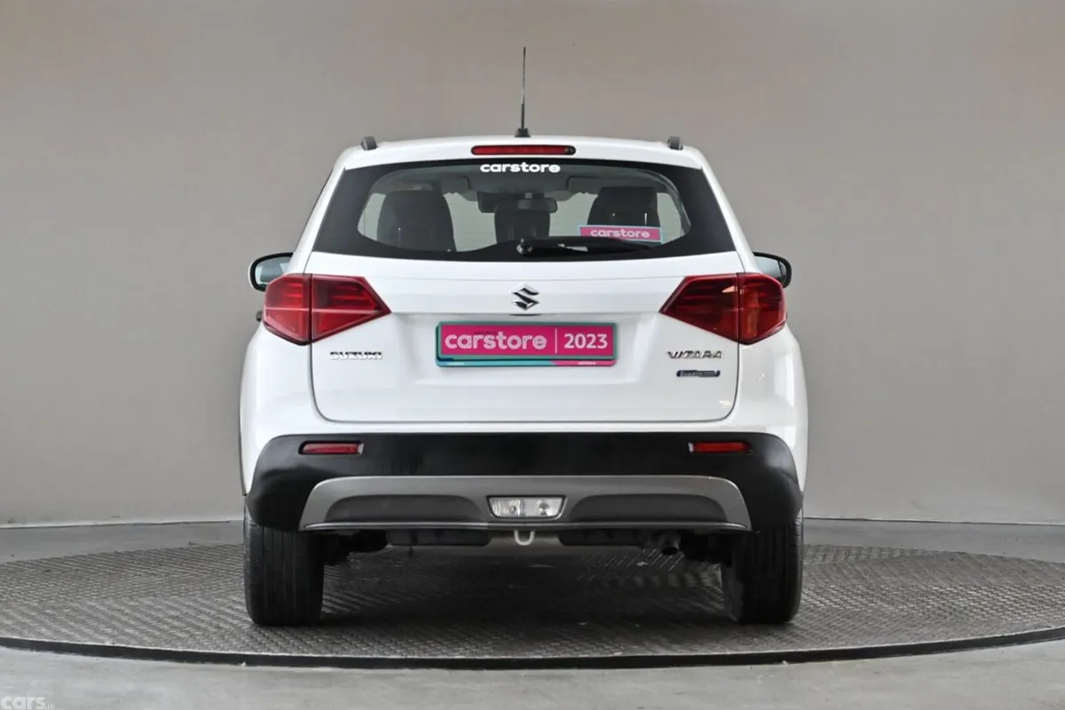 Suzuki Vitara SUV, Petrol Hybrid, 2023, White