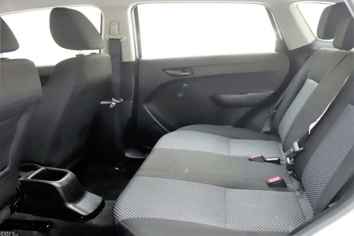 Suzuki Vitara SUV, Petrol Hybrid, 2023, White