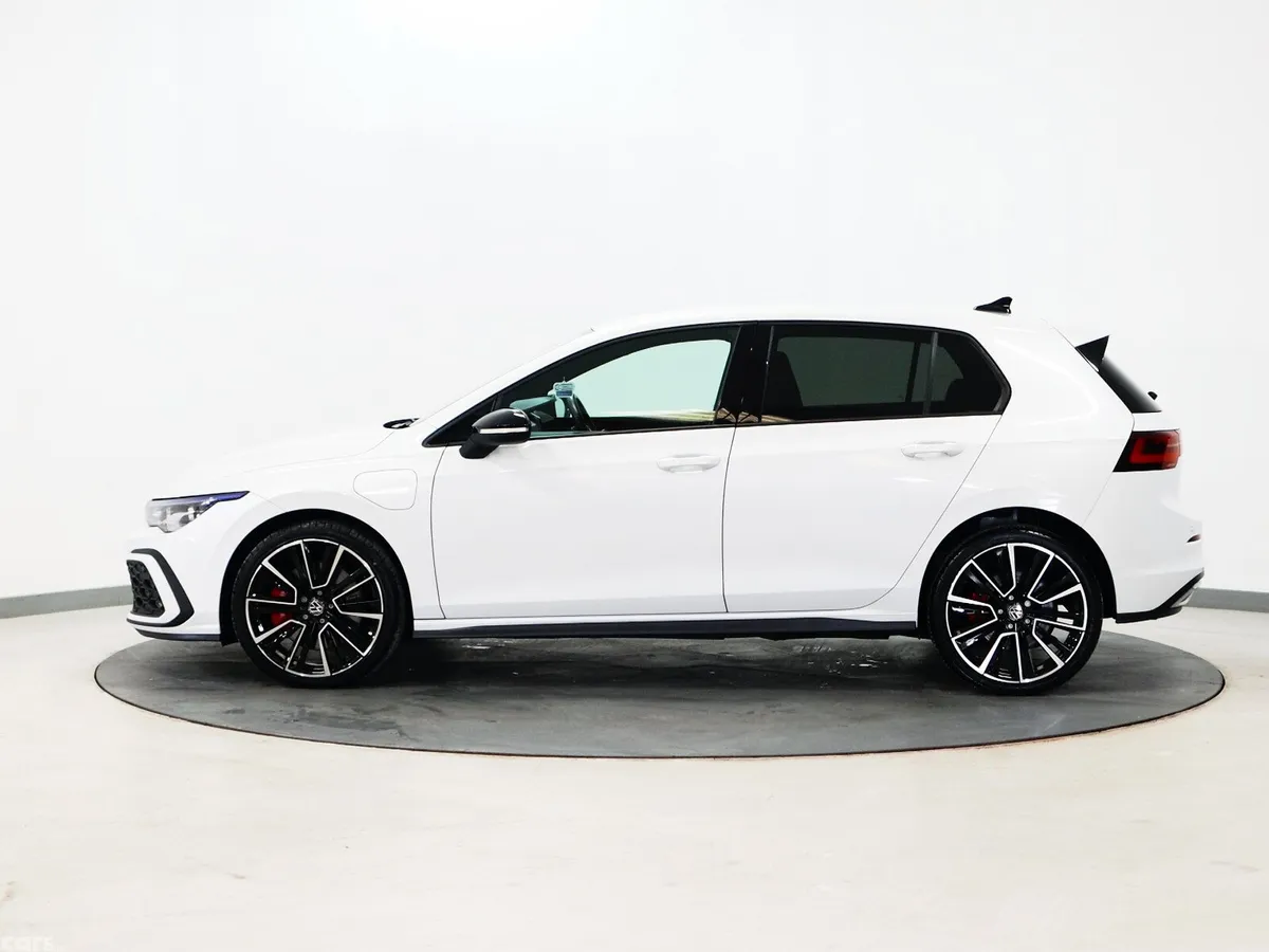 Volkswagen Golf Hatchback, Petrol Hybrid, 2023, White