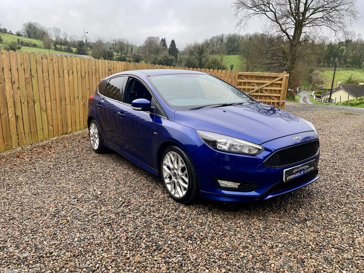 Ford Focus Hatchback, Petrol, 2018, Blue