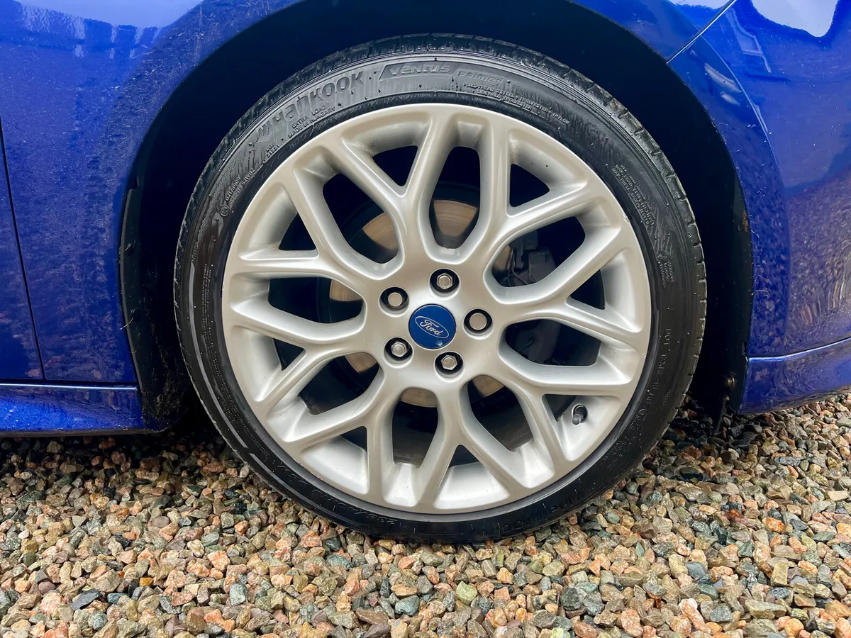 Ford Focus Hatchback, Petrol, 2018, Blue