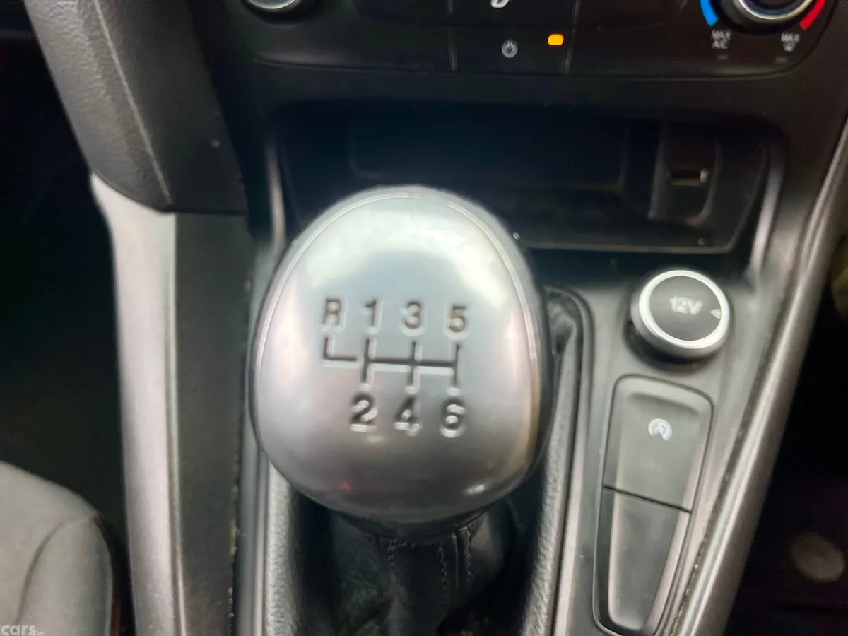 Ford Focus Hatchback, Petrol, 2018, Blue