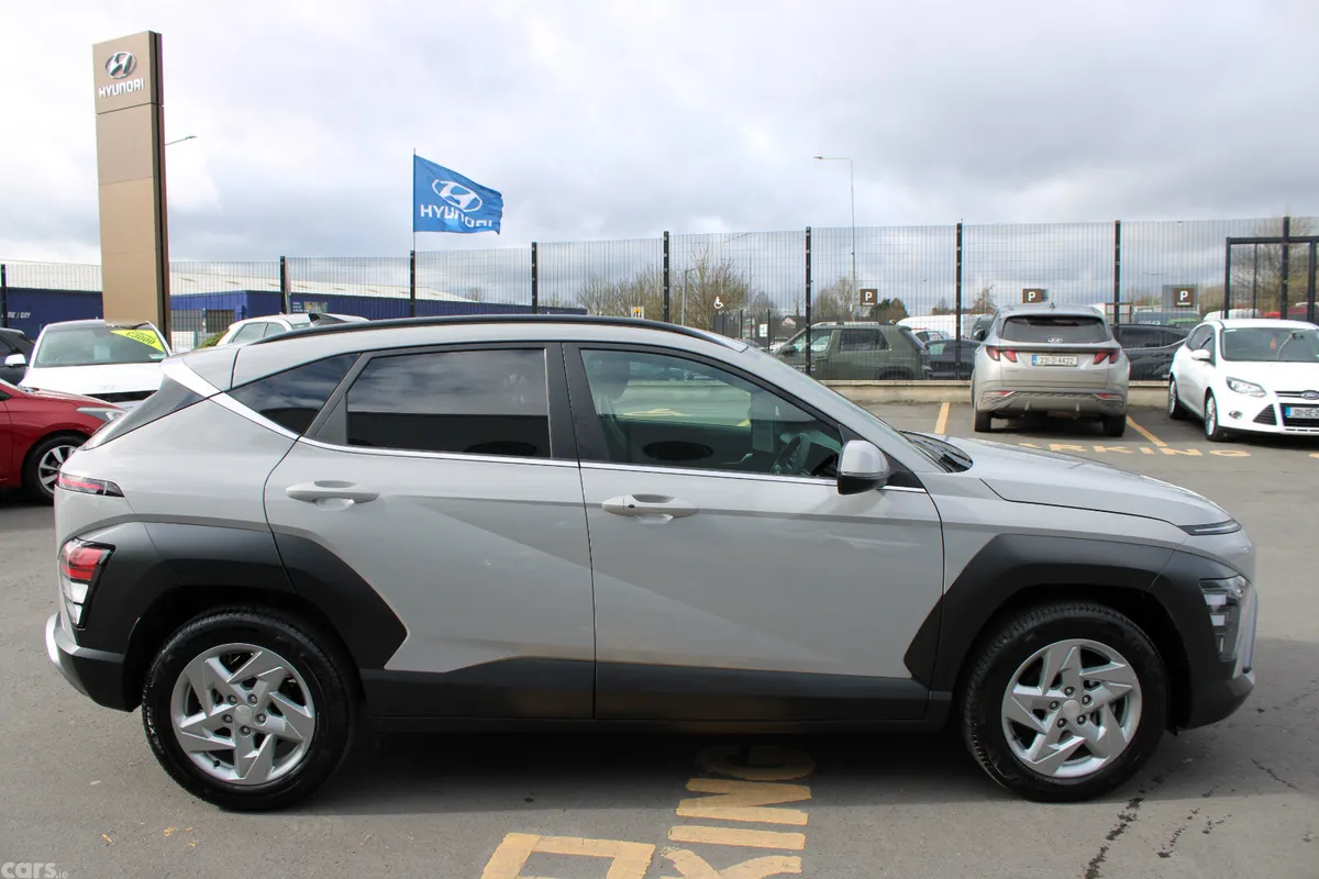 Hyundai KONA MPV, Petrol, 2025, Grey