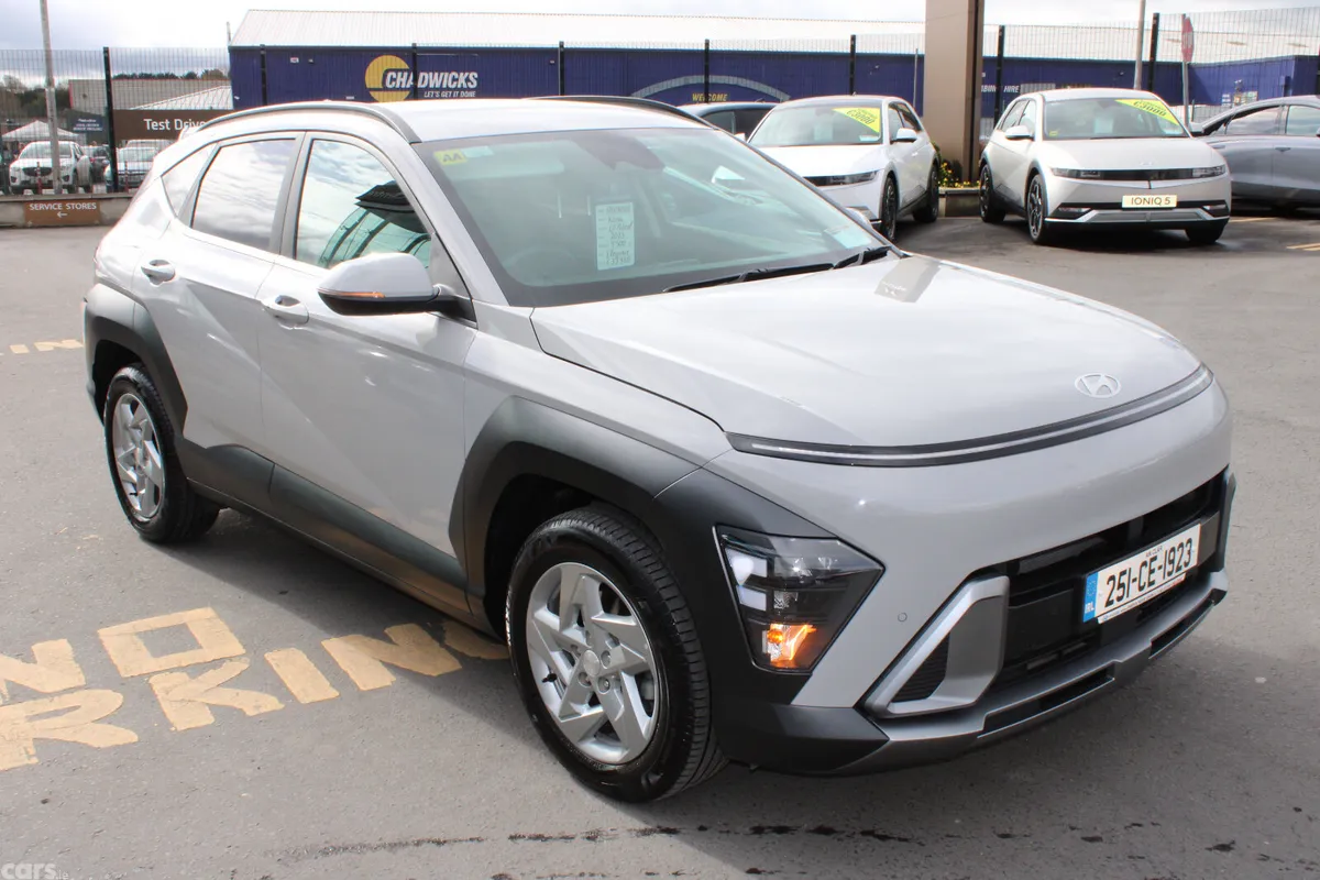 Hyundai KONA MPV, Petrol, 2025, Grey