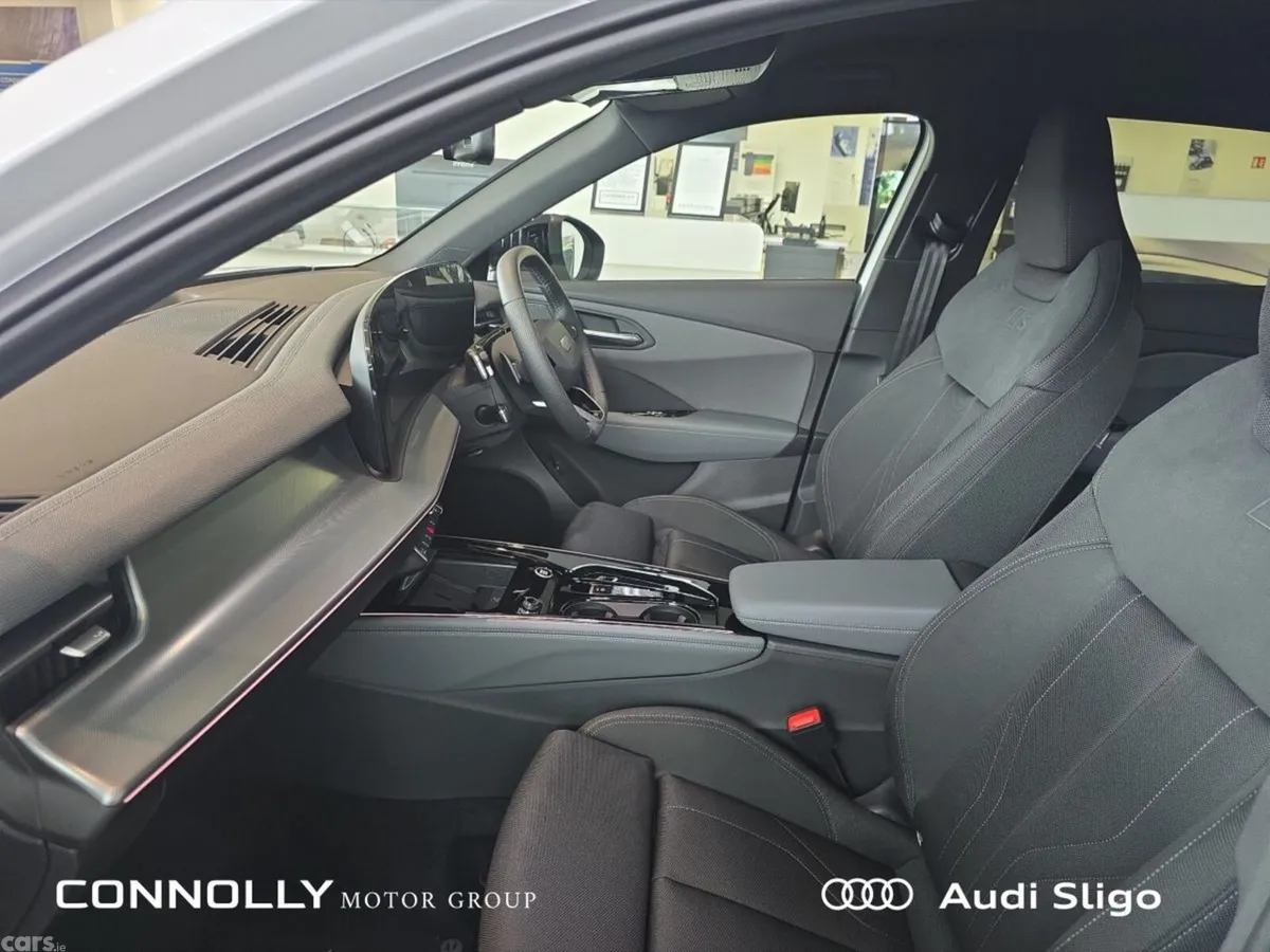 Audi Q3 SUV, Petrol, 2026, White