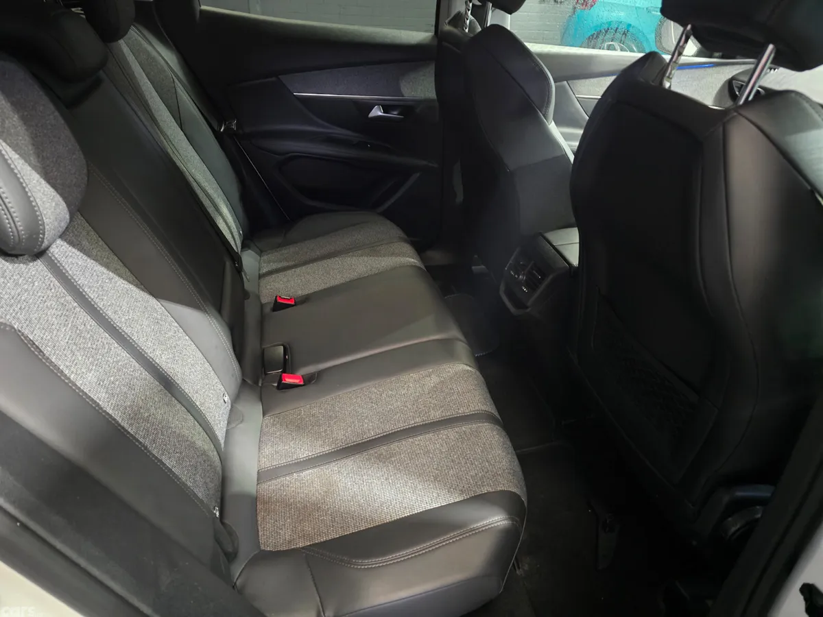 Peugeot 3008 SUV, Diesel, 2017, White