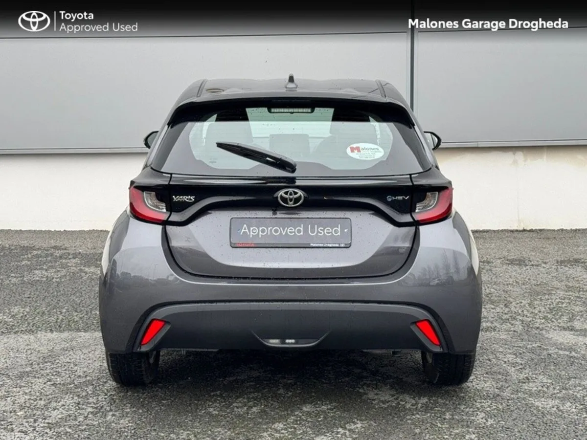 Toyota Yaris Hatchback, Petrol Hybrid, 2025, Grey