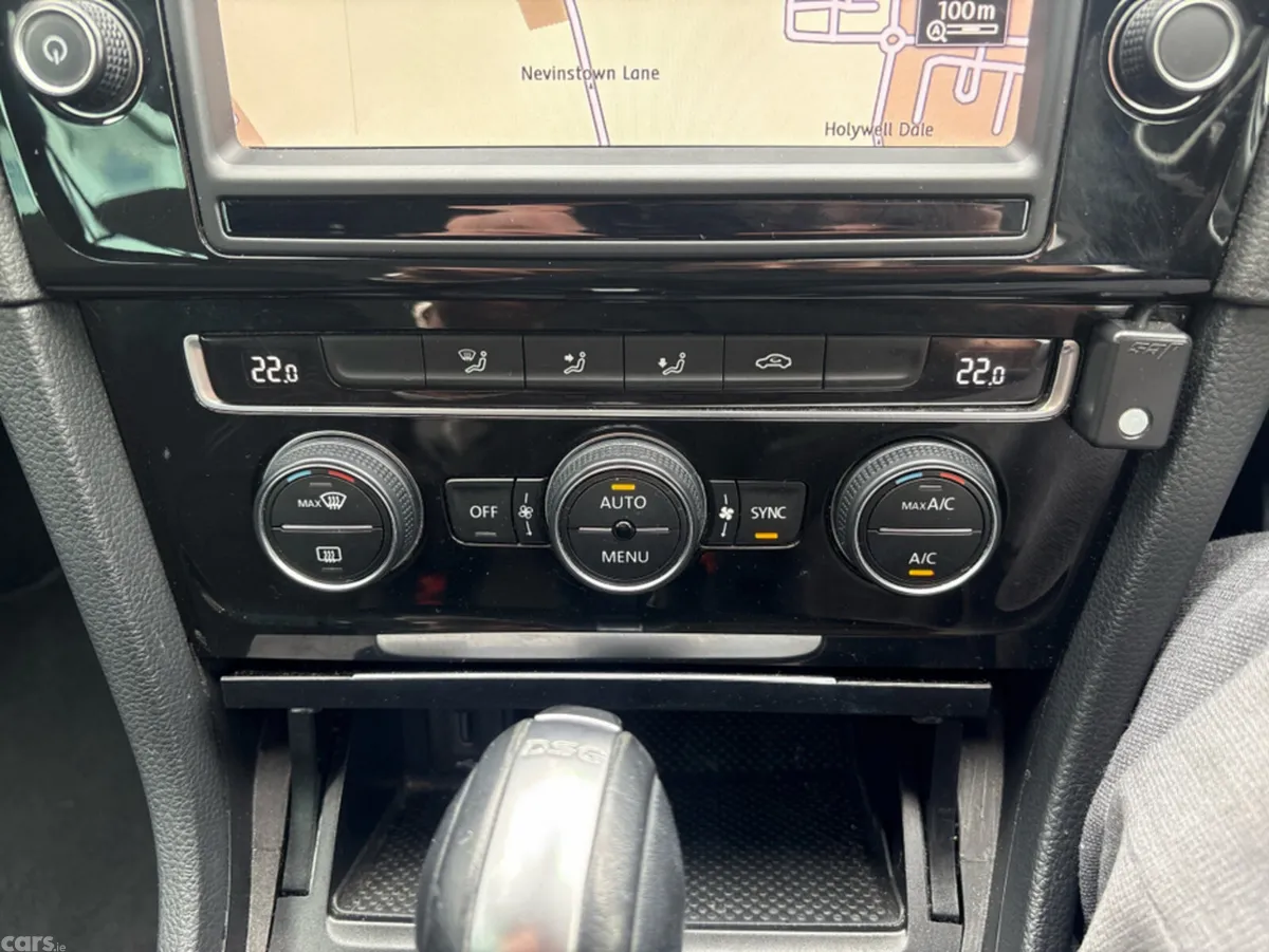 Volkswagen Golf Hatchback, Petrol, 2016, Silver