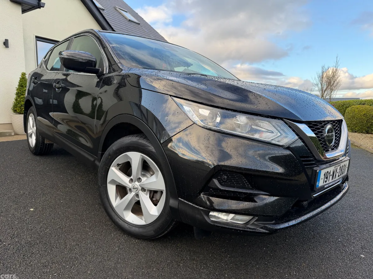 Nissan Qashqai Hatchback, Diesel, 2019, Black