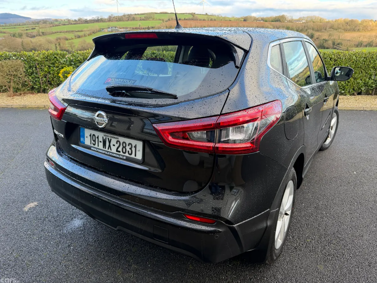 Nissan Qashqai Hatchback, Diesel, 2019, Black
