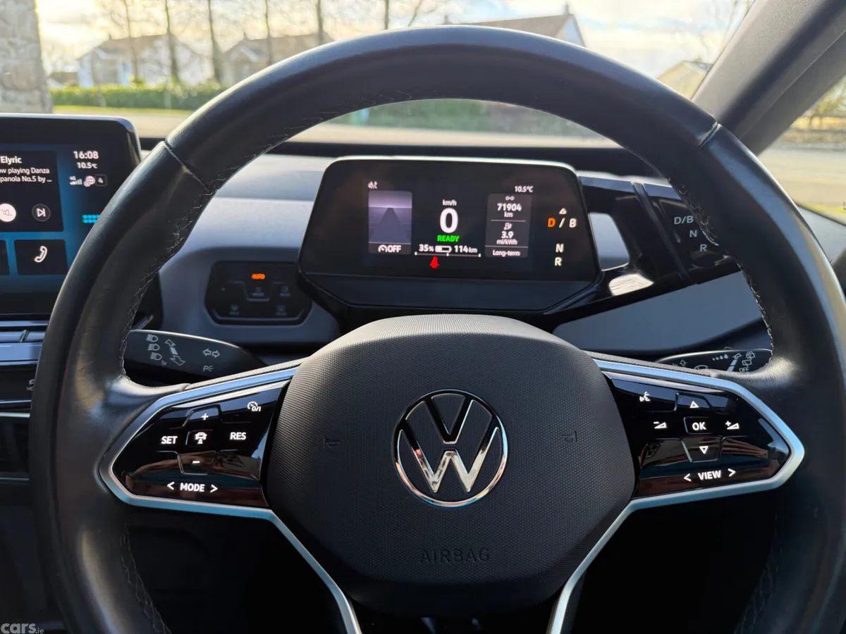Volkswagen ID.3 Hatchback, Electric, 2022, Green