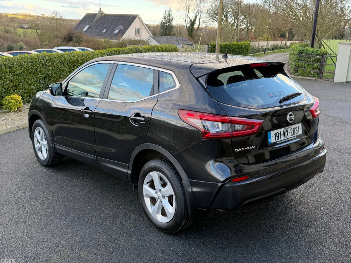 Nissan Qashqai Hatchback, Diesel, 2019, Black