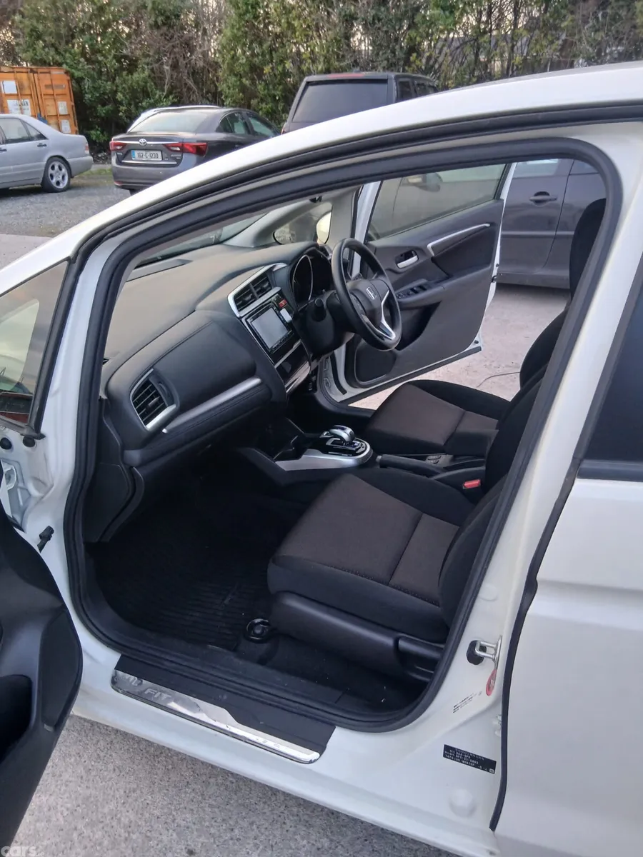 Honda Fit Hatchback, Petrol Hybrid, 2018, Silver