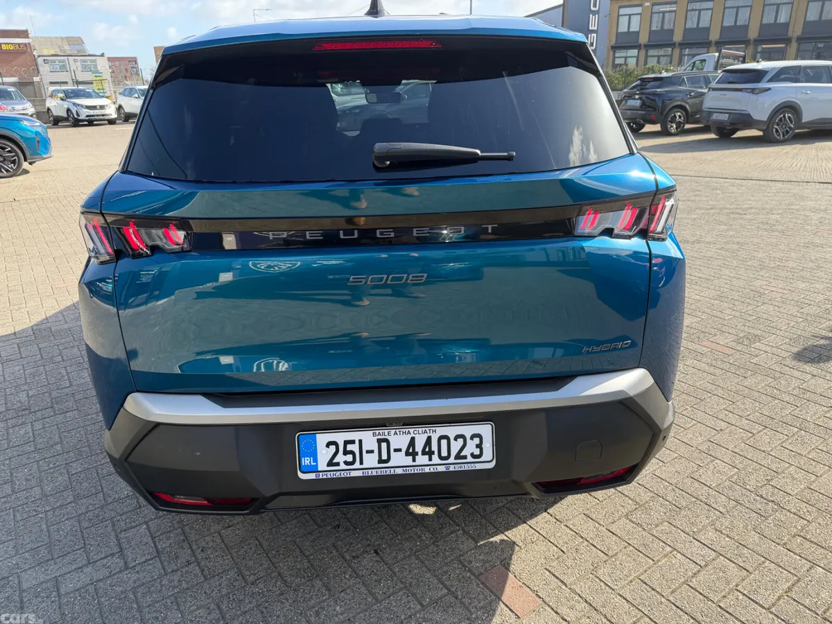 Peugeot 5008 MPV, Petrol, 2025, Blue