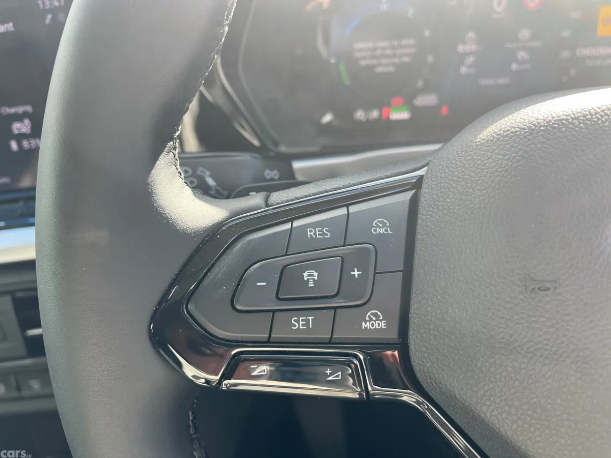 Ford Tourneo Connect MPV, Petrol Plug-in Hybrid, 2026, Silver