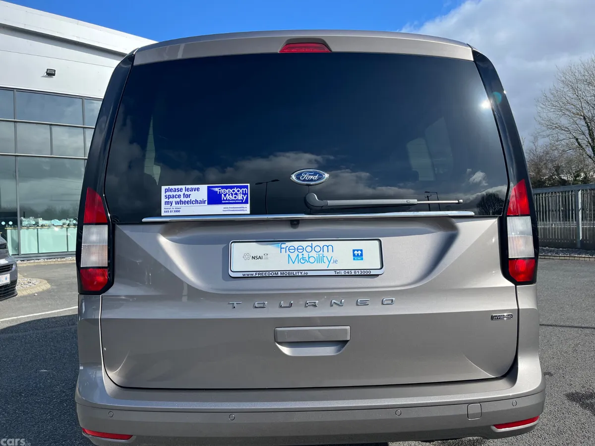 Ford Tourneo Connect MPV, Petrol Plug-in Hybrid, 2026, Silver