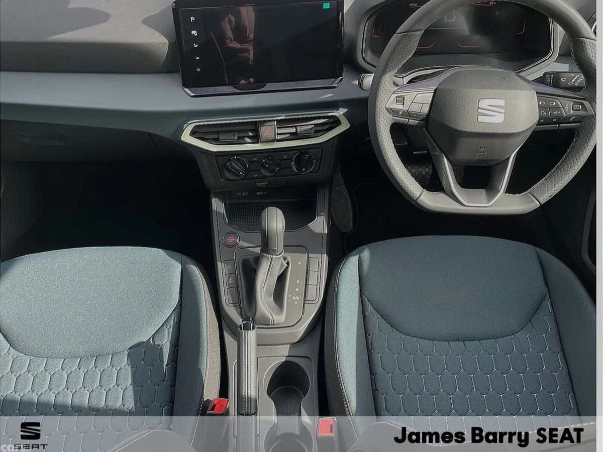 SEAT Arona SUV, Petrol, 2027, 