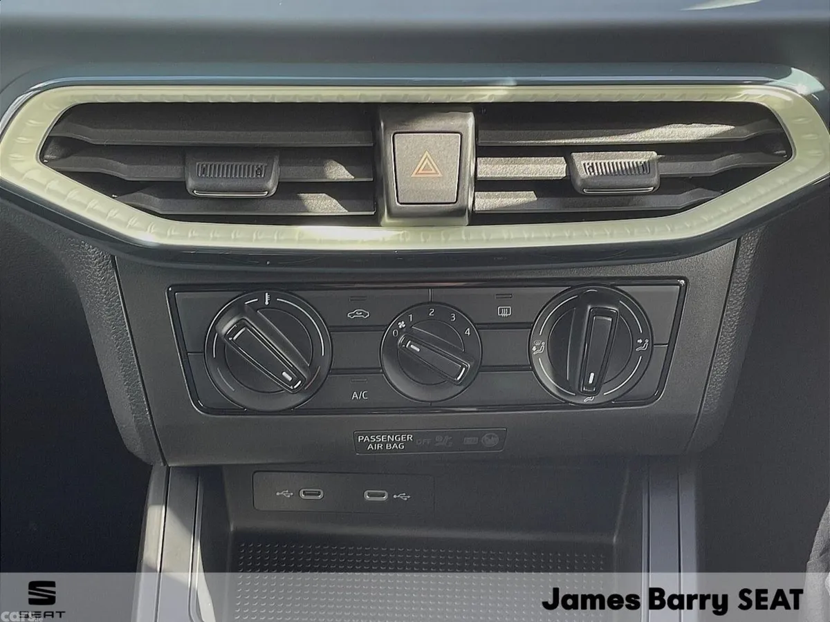 SEAT Arona SUV, Petrol, 2027, 