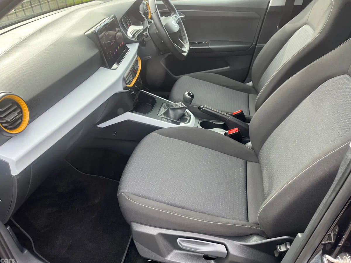 SEAT Arona SUV, Petrol, 2022, Blue