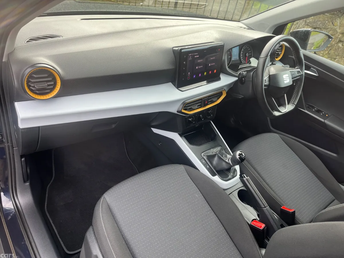 SEAT Arona SUV, Petrol, 2022, Blue
