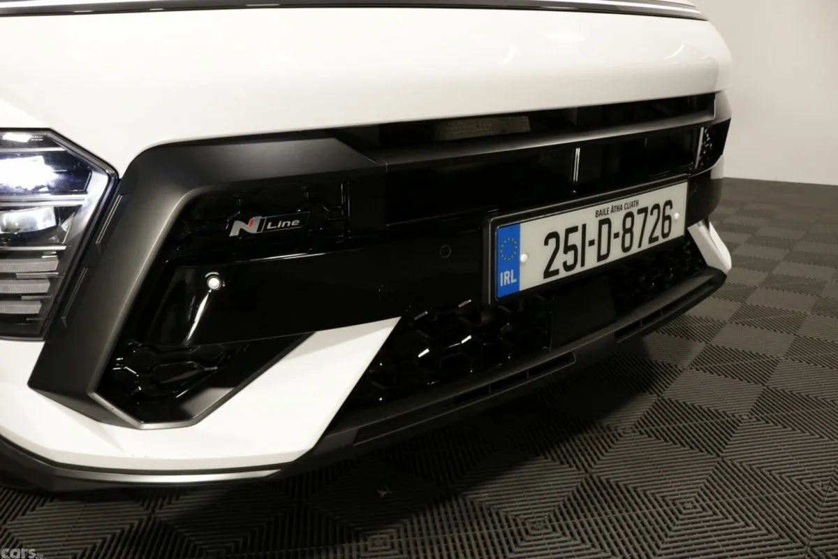 Hyundai KONA MPV, Petrol, 2025, White