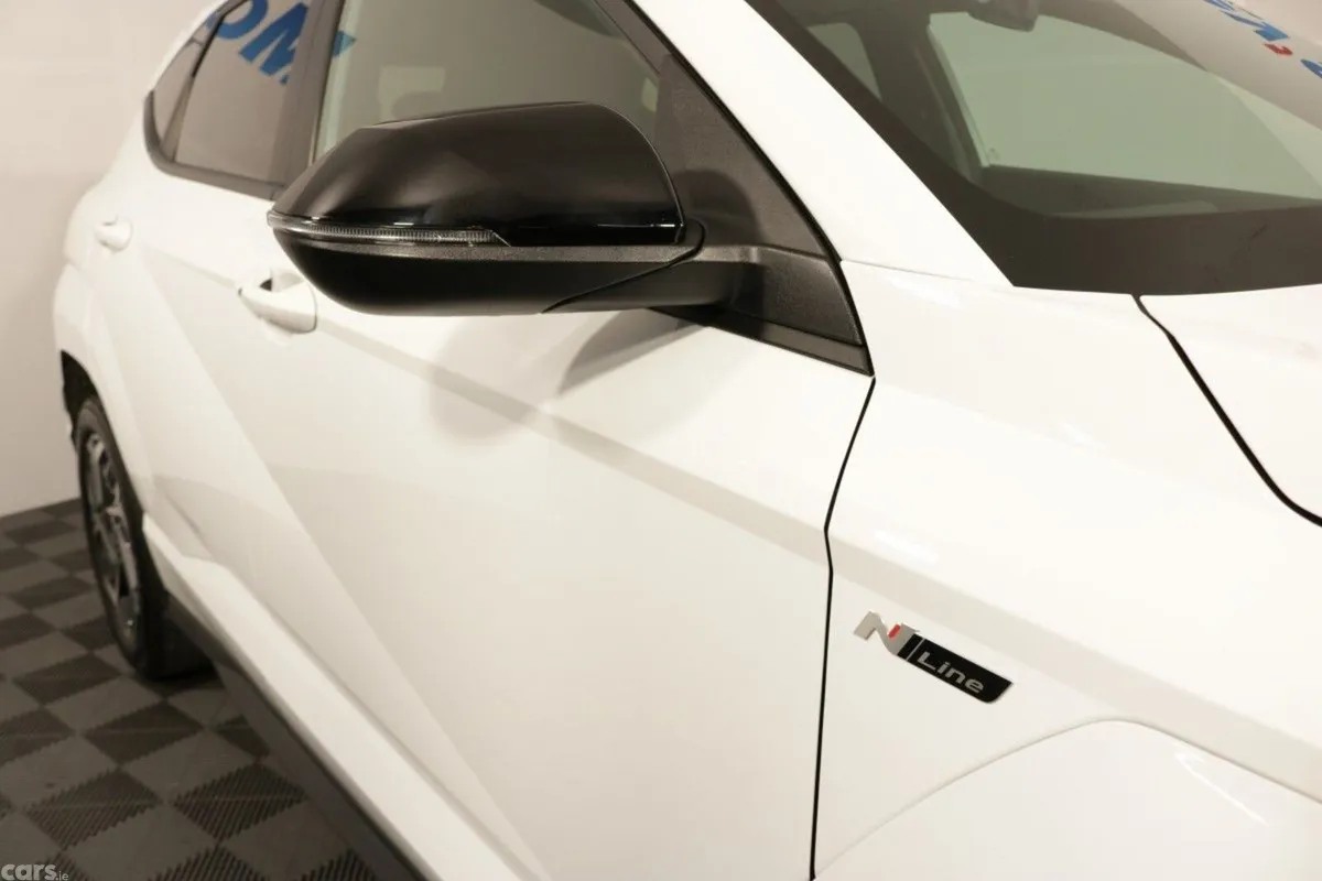 Hyundai KONA MPV, Petrol, 2025, White