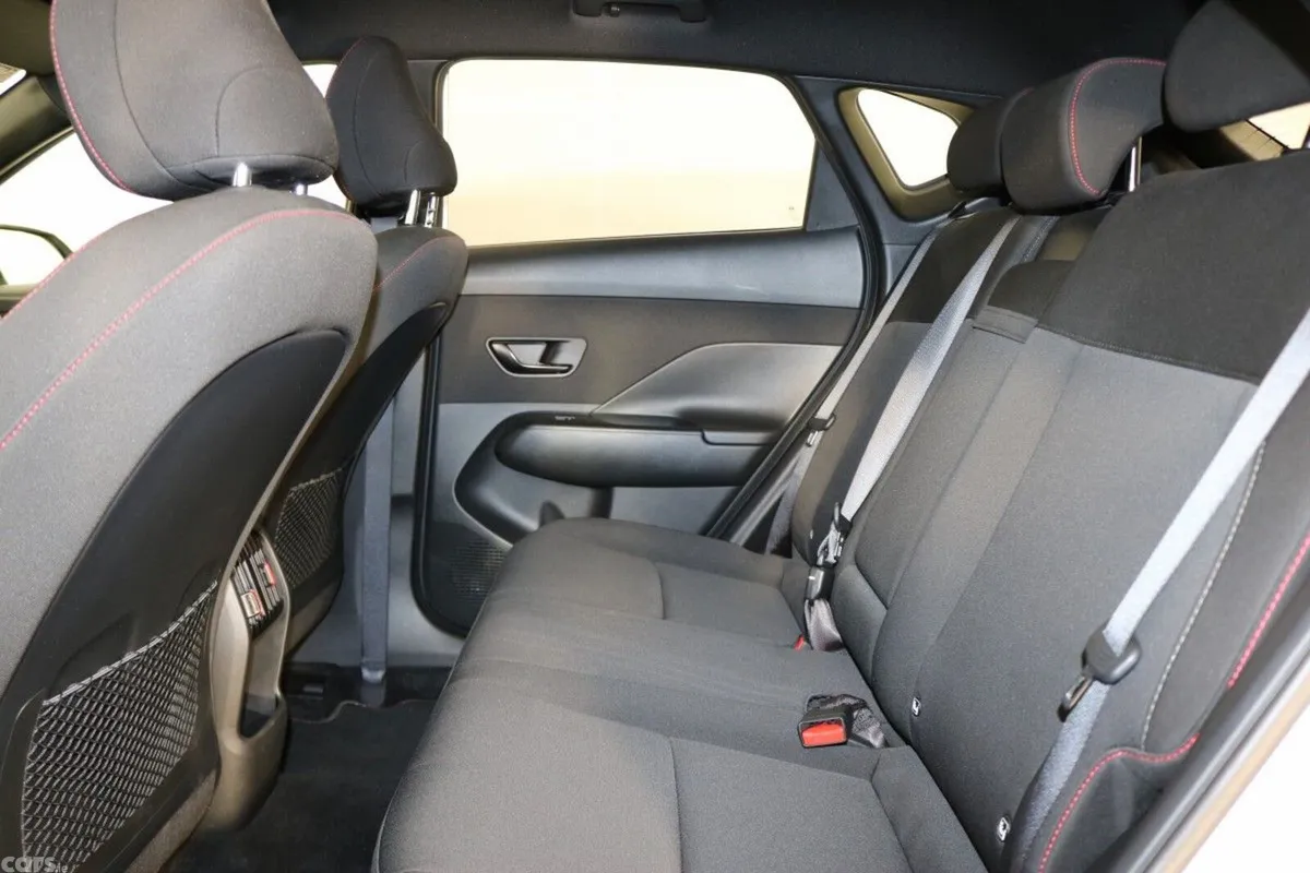 Hyundai KONA MPV, Petrol, 2025, White