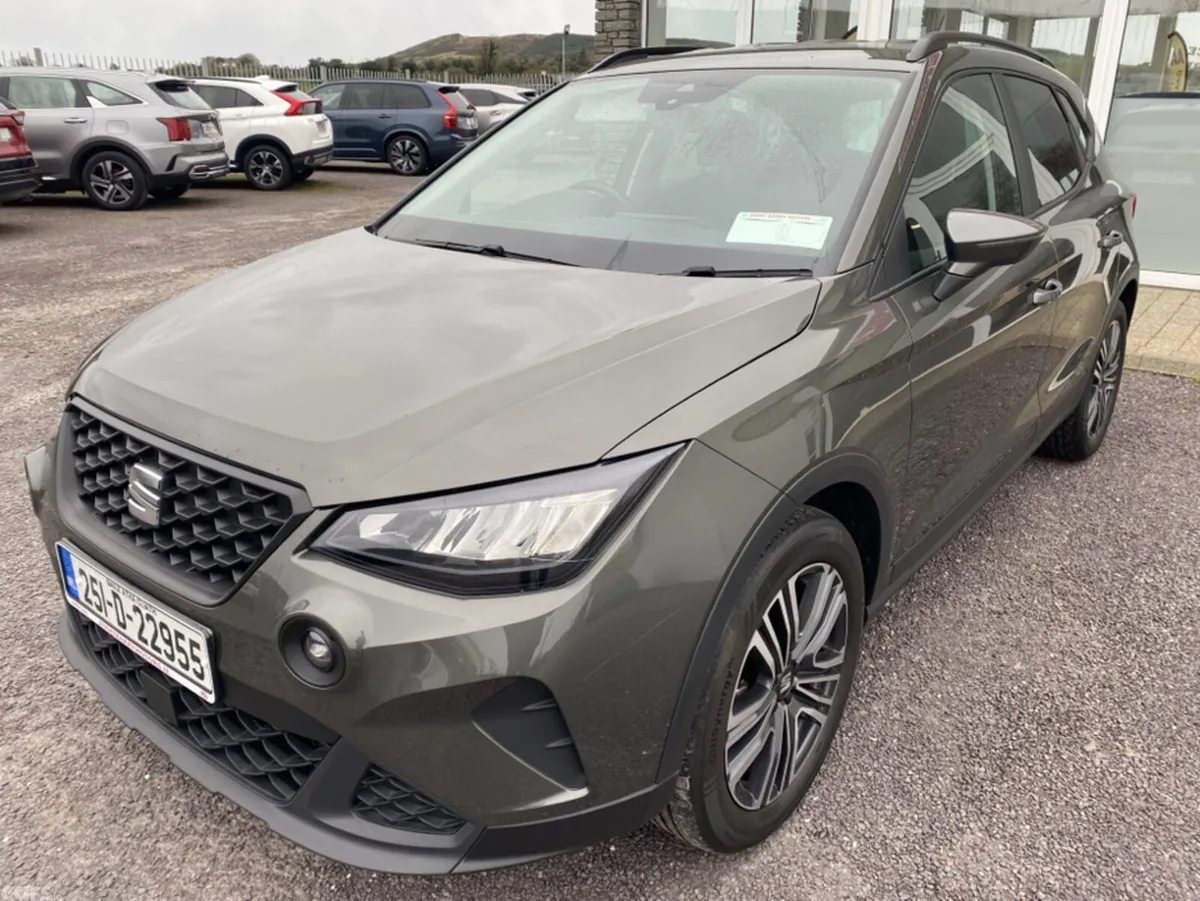 SEAT Arona Hatchback, Petrol, 2025, Green
