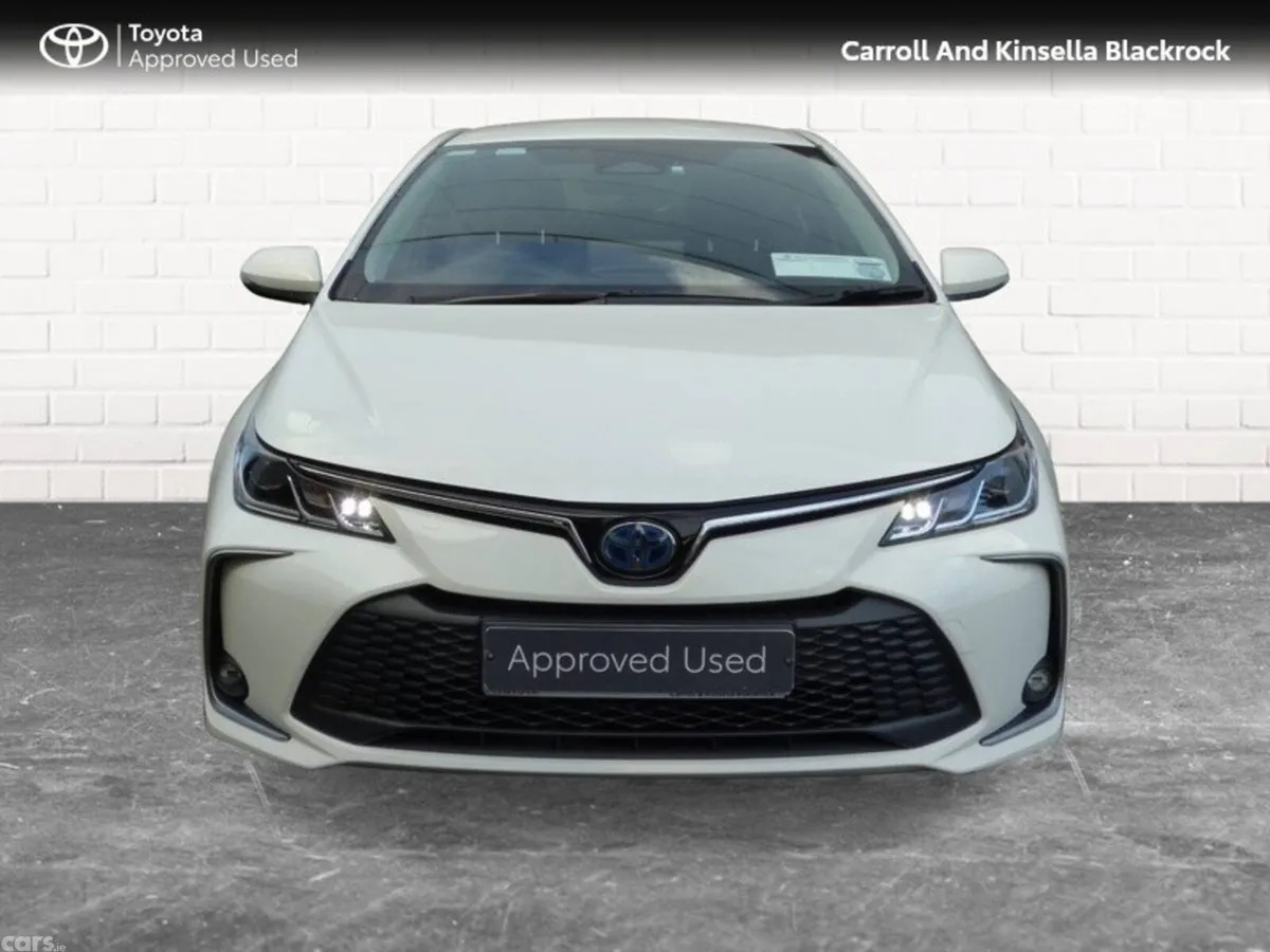 Toyota Corolla Saloon, Petrol Hybrid, 2025, White