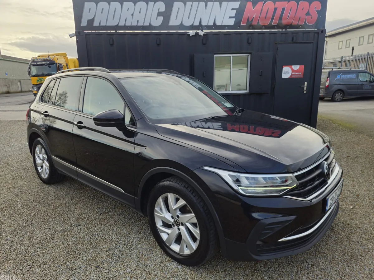 Volkswagen Tiguan SUV, Diesel, 2023, Black
