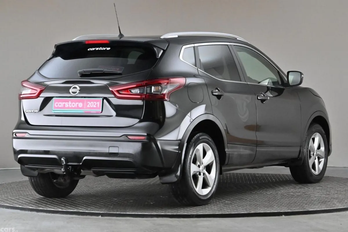 Nissan Qashqai SUV, Diesel, 2021, Black